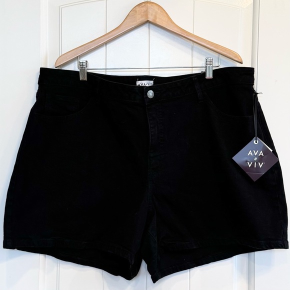 🌈 6/$60, Ava & Viv, Size 22, Black, Denim Shorts Slim Fit, 5” Inseam, Zip Fly - Picture 1 of 4